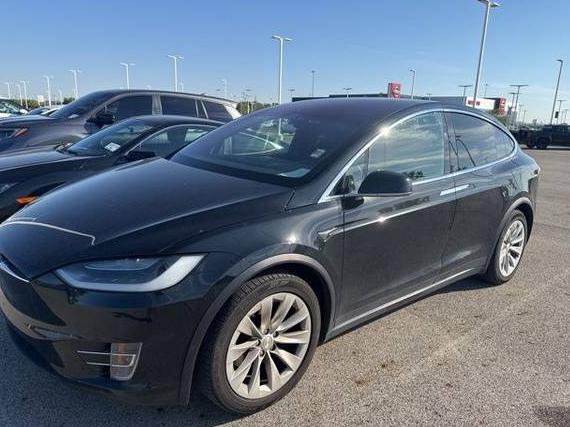 TESLA MODEL X 2017 5YJXCDE29HF053803 image
